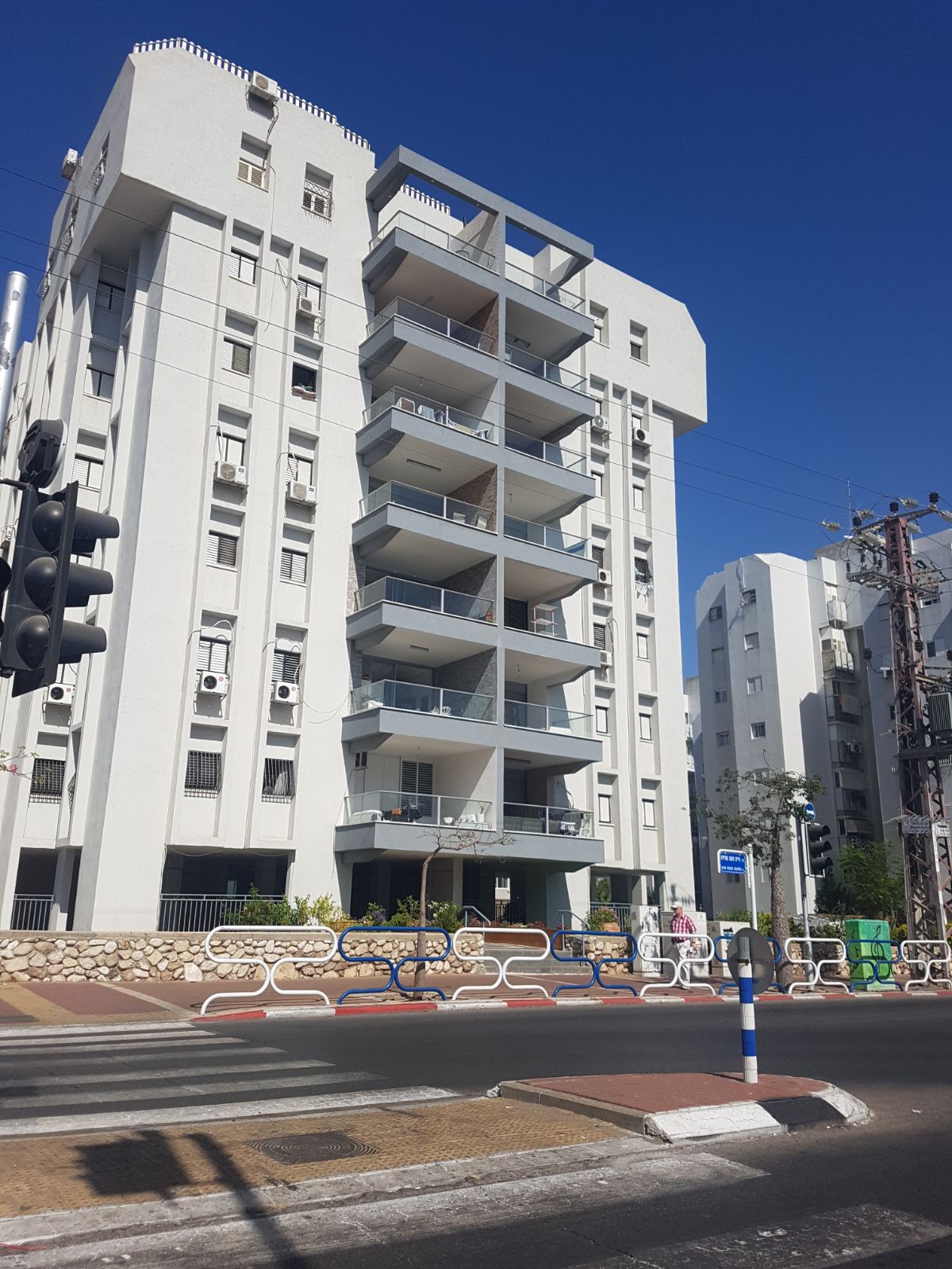 WhatsApp Image 2025-12-01 at 20.12.00